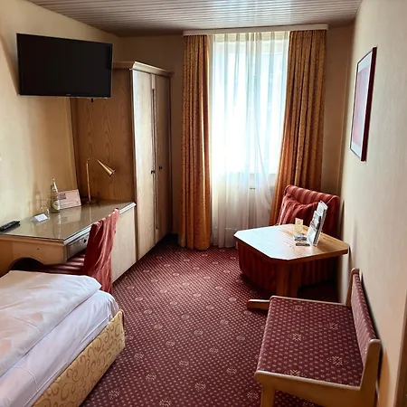 Hotel Krone 4*