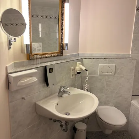 Hotel Krone 4*